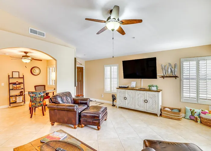 2 Mi To Westworld: W/ Heated Pool Holiday home *