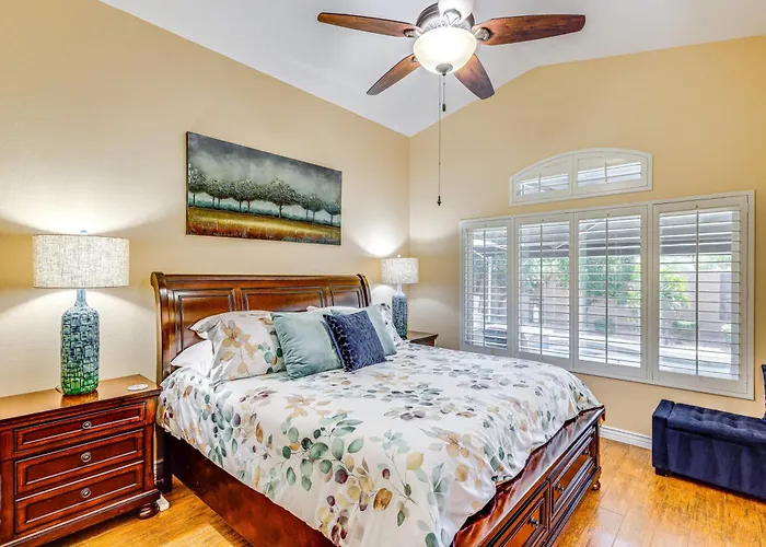 Holiday home 2 Mi To Westworld: W/ Heated Pool